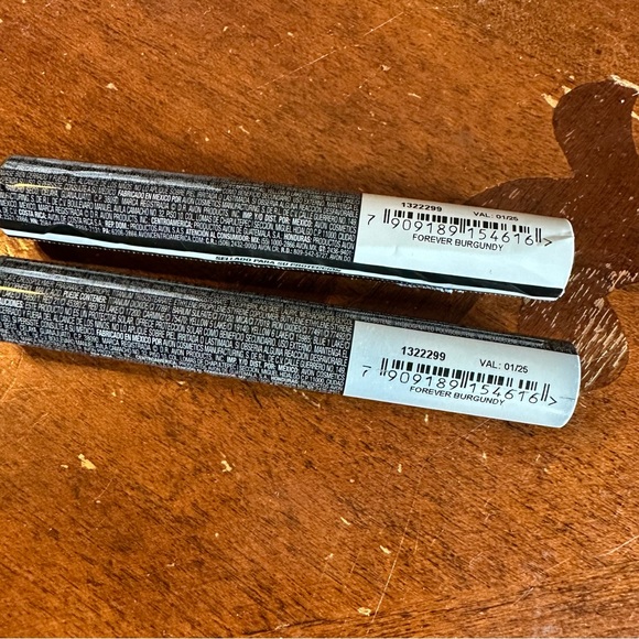 Avon Extra Lasting Lipsticks (2) Forever Burgundy - Picture 6 of 6